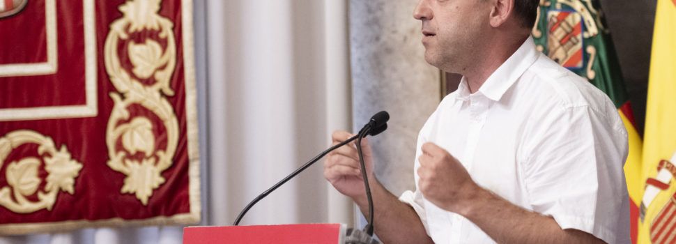 Pérez denuncia que Andrés Martínez fa política de la reducció horària de la il·luminació del Castell de Peníscola