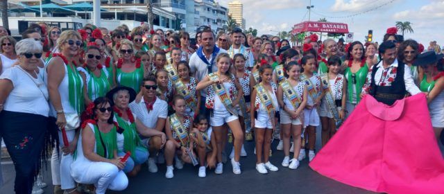 Las mujeres inauguran la fiesta taurina en las Patronales de Peñíscola