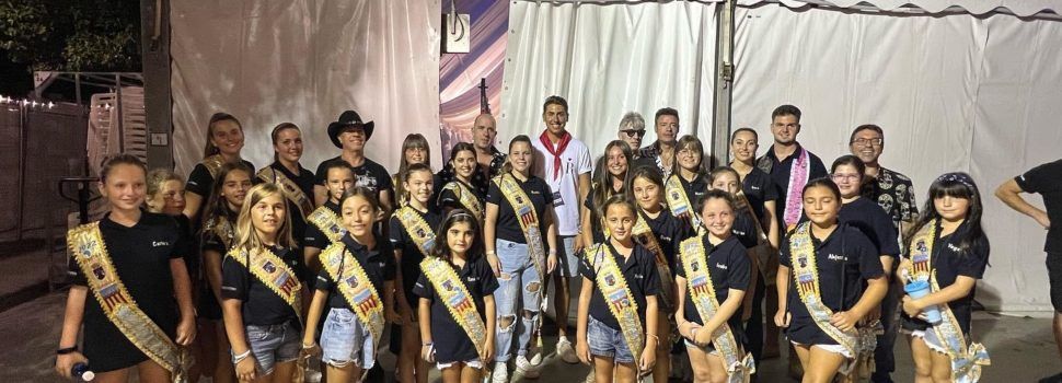 La Guardia concentra a más de 2000 fans en Peñíscola en el primer concierto de Fiestas