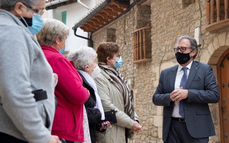 La Diputació aporta 100.000 euros a Creu Roja per a projectes per combatre la soledat de la gent gran i la violència de gènere a la presó d’Albocàsser