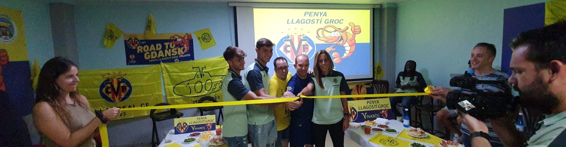 Vídeo i fotos: Inauguració de la penya del Villarreal CF a Vinaròs
