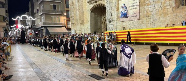 Vídeo i fotos del Ball de Mantons Juvenil a Ulldecona