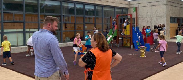 El Ayuntamiento de Sant Jordi subvenciona la mitad del coste del comedor escolar a las familias del pueblo