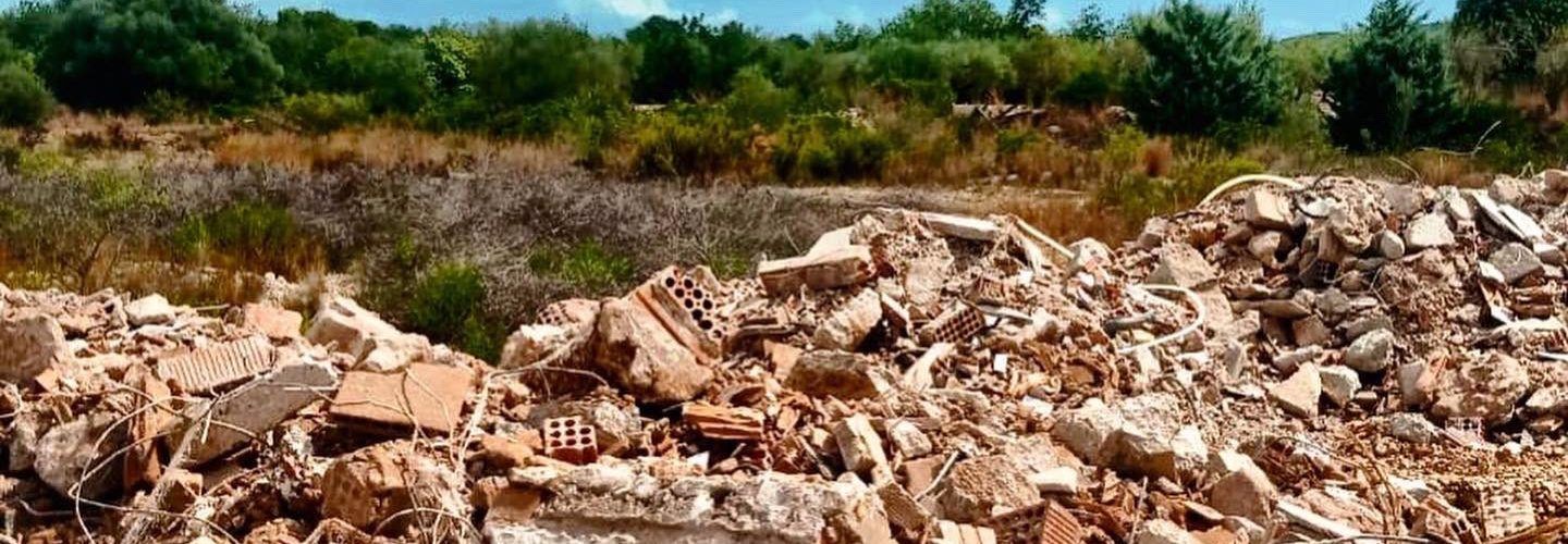 Denunciat a Vinaròs per abocament d’enderrocs