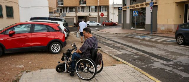 PP Vinaròs denuncia que el carrer Camaraes està sense acabar i “ningú explica la raó”