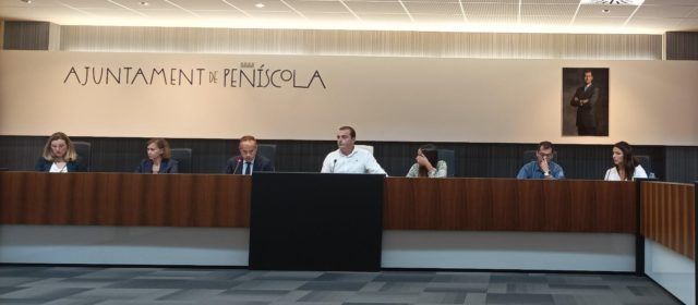 L’Ajuntament de Peníscola aprova inversions en la llar del jubilat, el col·legi i el pavelló poliesportiu
