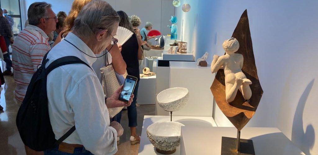 L’alumnat de ceràmica de L’Escola per l’Art i la Cultura a Tortosa exposa les seves creacions a la mostra col·lectiva “Lluna”