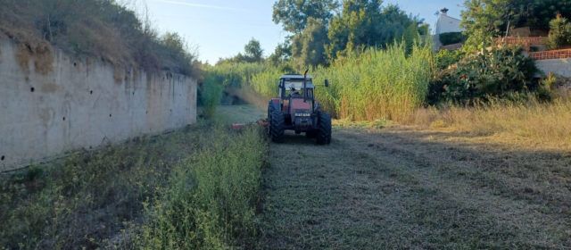 Segueixen les tasques de prevenció de riuades a Vinaròs