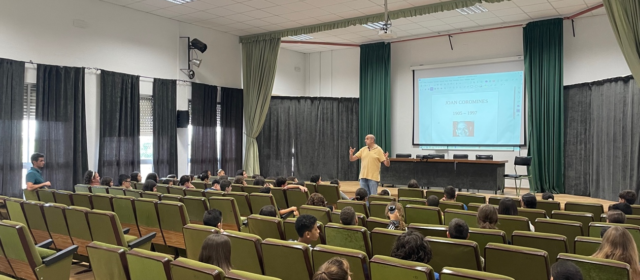 Xerrada sobre Joan Coromines per Paco del Castillo