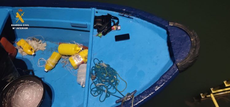 El SEPRONA interviene un kilómetro de palangre a lo largo de la costa de Alcanar