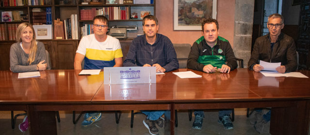 L’ajuntament de Morella signa els convenis de col·laboració amb el Morella FC i Els Ports FC