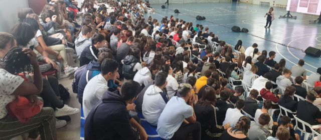 Sortida al teatre. Marina Marroquí al Leopoldo Querol