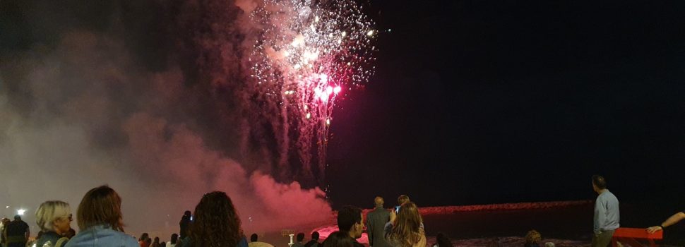 Castell de focs a Rossell i Vinaròs pel 9 d’octubre