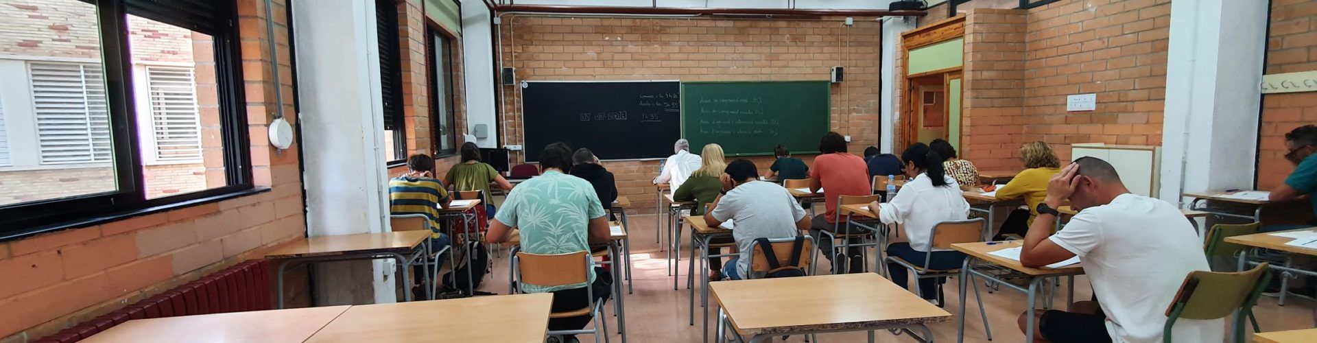 Cinc proves alhora de valencià a l’institut Leopoldo Querol de Vinaròs, amb més de mil matriculats