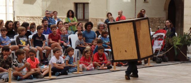El FesticAM torna a convertir Amposta en la capital de les arts en viu al carrer