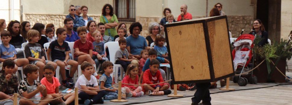 El FesticAM torna a convertir Amposta en la capital de les arts en viu al carrer