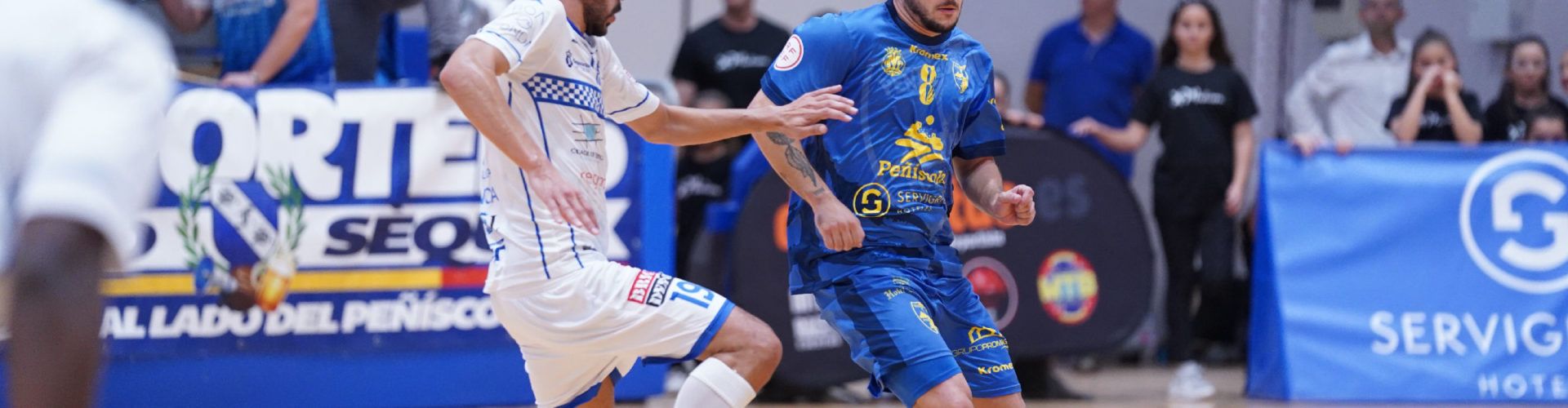 El Servigroup Peñíscola golea a O Parrulo 9-2 y sigue líder de Segunda