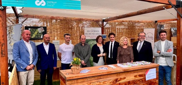 Los visitantes del Festival Gastronómico muestran sus “ganas de Alcachofa de Benicarló”