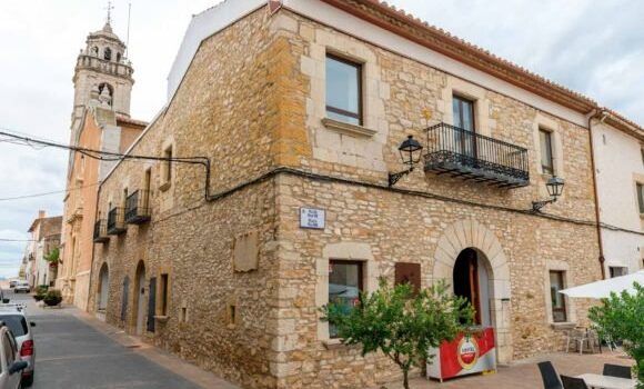 El Ayuntamiento de Sant Jordi casa a concurso el alquiler del bar de Hogar del Jubilado para dinamizar el pueblo