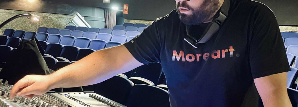 Isaac Moliner, entre bambalines de grans musicals: és tècnic de so en la nova Mamma Mia!