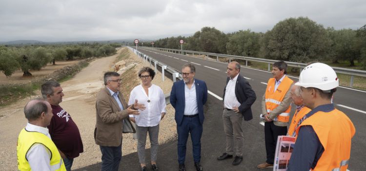 José Martí destaca la millora de les carreteres de la Pobla de Benifassà i Rossell com un pas més en la lluita contra la despoblació