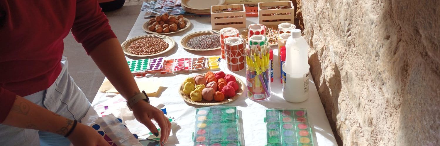 Benassal tanca el Mes de l’Avellana amb un mercat de productes tradicionals