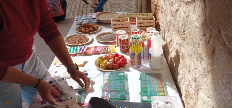 Benassal tanca el Mes de l’Avellana amb un mercat de productes tradicionals