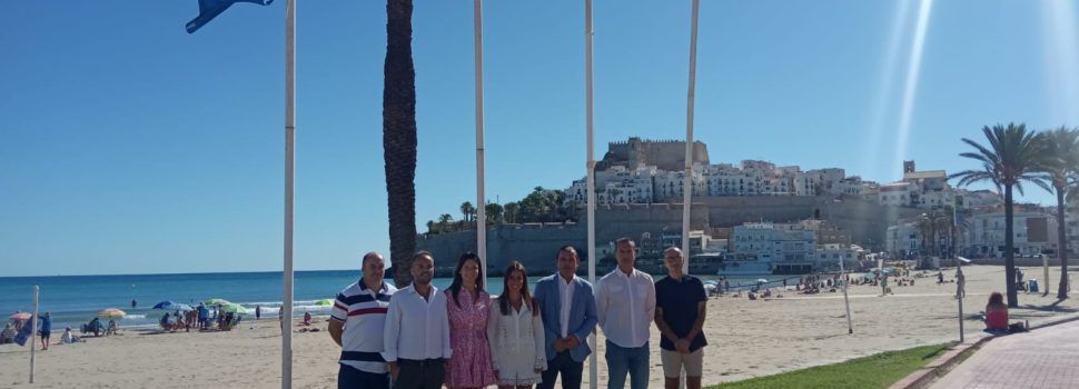 Peñíscola celebra el Día Nacional de los Pueblos más Bonitos de España con la izada de bandera