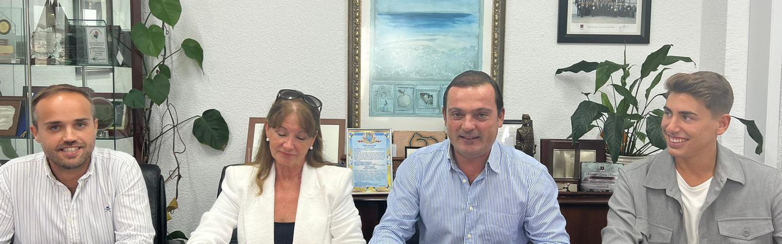 Convenis de col·laboració entre ajuntament de Peníscola i les associacions contra el Càncer i Mènades d’Irta