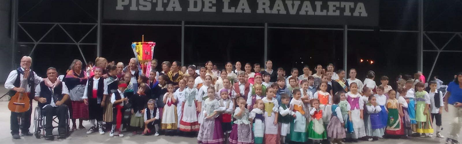 Fotos de la trobada de danses infantils i juvenils a les Coves