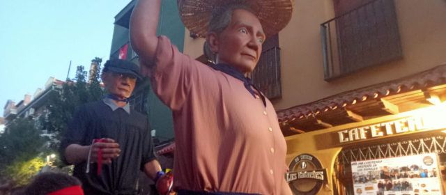 L’alcalde vinarossenc de Torrejón rep la Colla de Nanos i Gegants