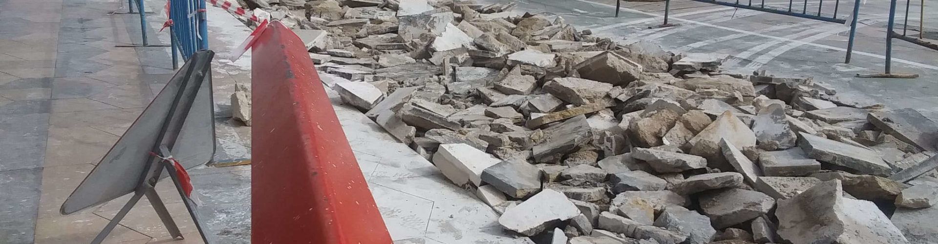 L’Ajuntament realitza millores en el paviment del passeig marítim