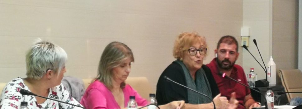 Rosa Raga, síndica de greuges, presenta a Alcanar l’informe anual de consultes ciutadanes al plenari municipal