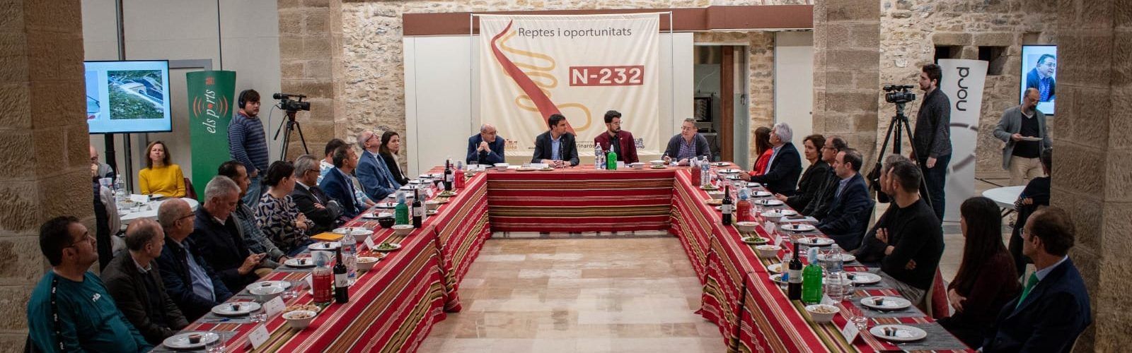 Vinaròs participa en el fòrum “N-232. Reptes i oportunitats”