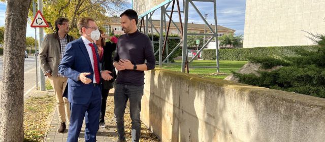 L’alcalde Guillem Alsina rep el conseller de Sanitat Miguel Mínguez