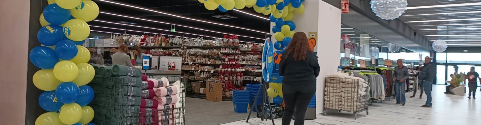 Benicarló inaugura el nou centre comercial Family Parc
