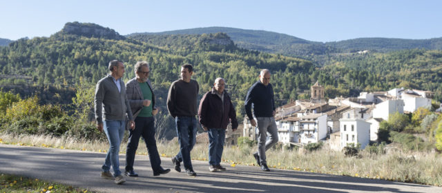 Reunió a Vallibona del president de la Diputació per al Fons de Cooperació Forestal i la millora de la carretera