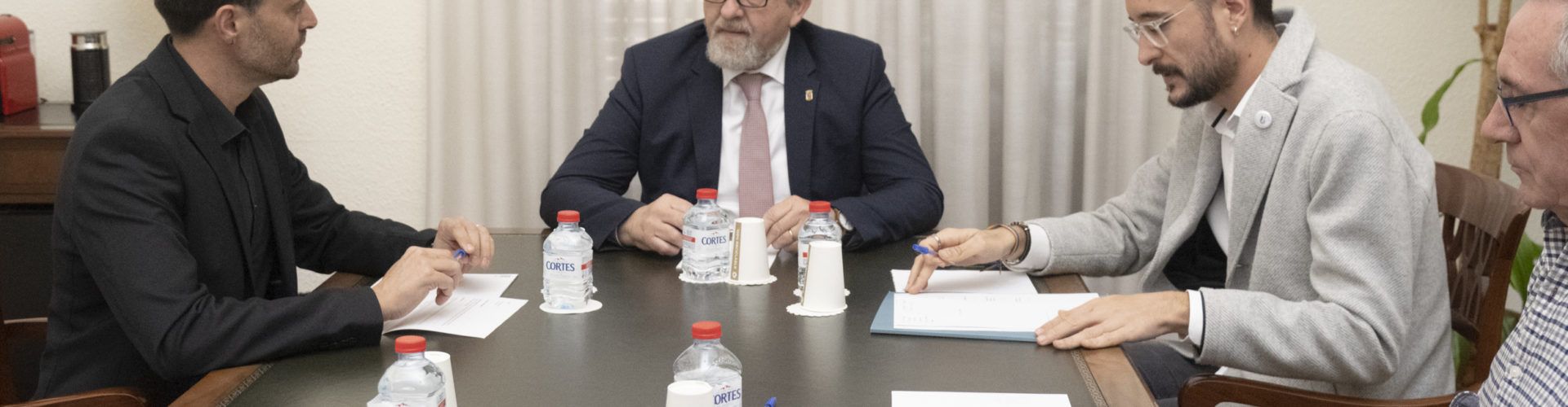 Diputació i Ajuntament de Vinaròs animen a la Generalitat a  buscar més fórmules per a cobrir vacants de l’Hospital Comarcal