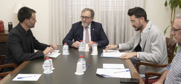 Diputació i Ajuntament de Vinaròs animen a la Generalitat a  buscar més fórmules per a cobrir vacants de l’Hospital Comarcal