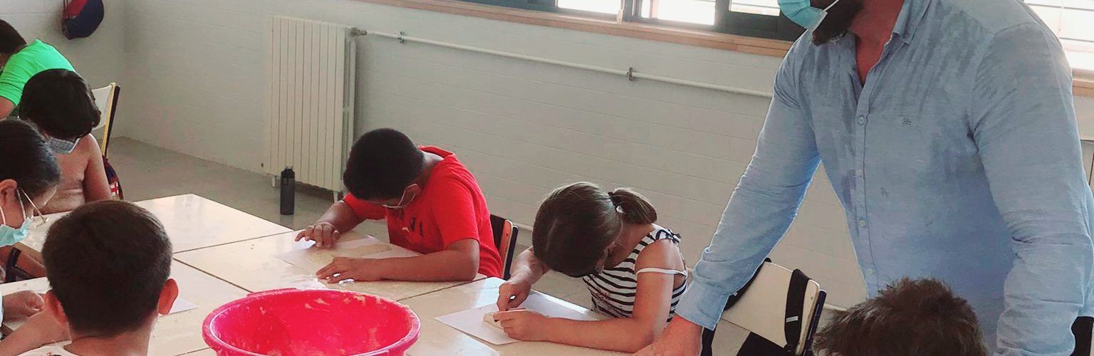 El Ayuntamiento de Sant Jordi pagará a todas las familias el coste del material escolar no incluido en Xarxa Llibres