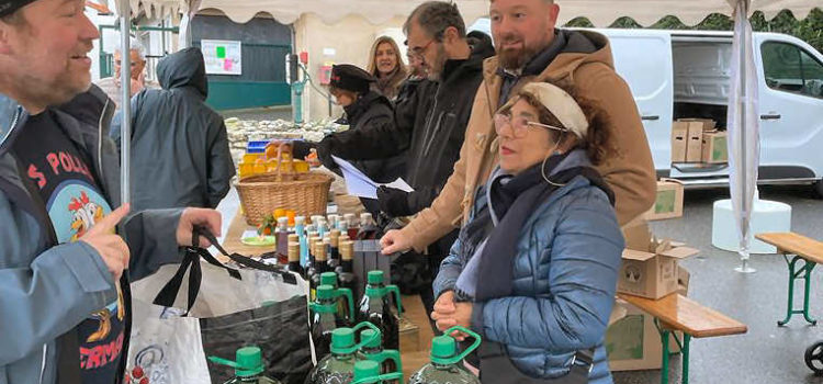 El Ayuntamiento de Sant Jordi promociona los productos autóctonos en la feria francesa ‘Le Marché Au Gras’ 