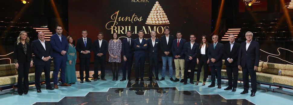 Morella y Peñíscola apadrinan a Aínsa y Mojácar  para conseguir la iluminación navideña de Ferrero Rocher en esta nueva edición