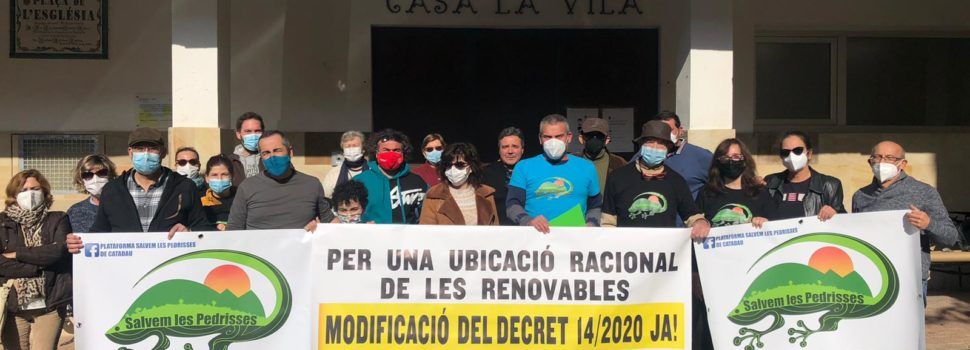 La Coordinadora presenta mocions als ajuntaments per a reivindicar poder de decisió en la implantació d’instal·lacions de renovables