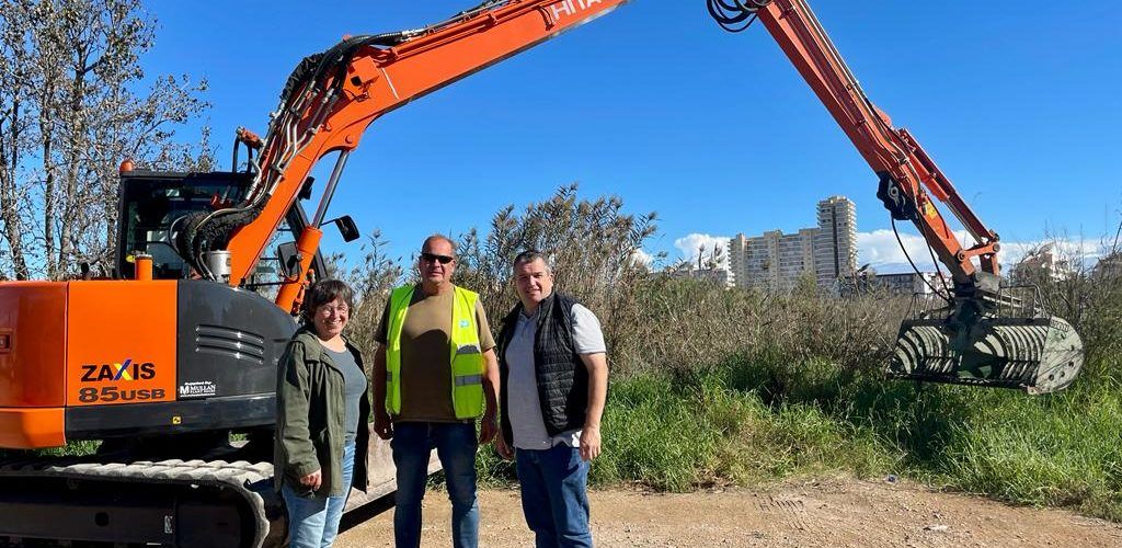 L’Ajuntament de Peníscola inicia les tasques de neteja a fons i dragatge en la séquia Sangonera i séquia del Rei