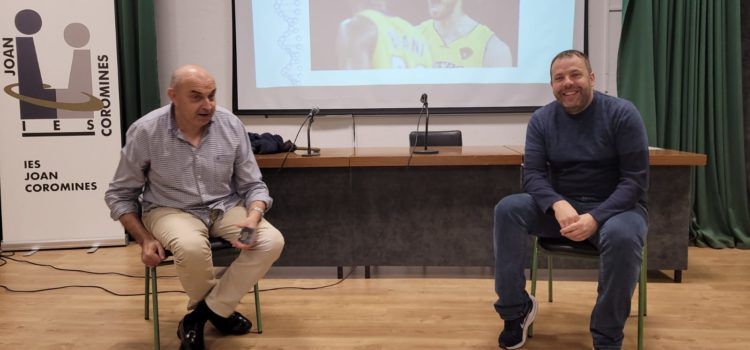 Xerrada del periodista Àlex Gozalbo a l’IES Joan Coromines de Benicarló