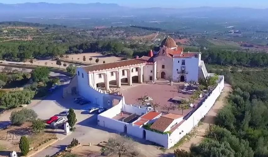 VOX denuncia que la zona de la ermita de Vinaròs está abandonada