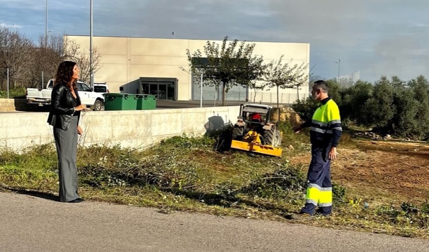 El Ayuntamiento de Canet Lo Roig adquiere un solar  para aparcamiento de coches al aire libre