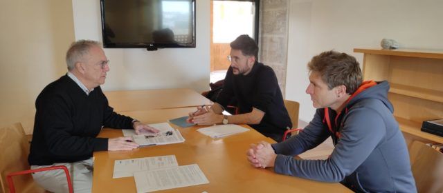 L’Ajuntament es reuneix amb Patrimoni per a recuperar les pintures policromades del centre històric
