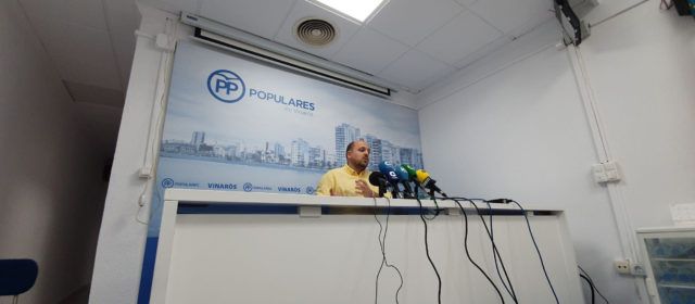 Vídeo: roda de premsa de Lluís Gandía, regidor del PP de Vinaròs