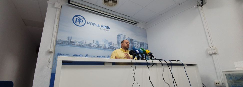 Vídeo: roda de premsa de Lluís Gandía, regidor del PP de Vinaròs